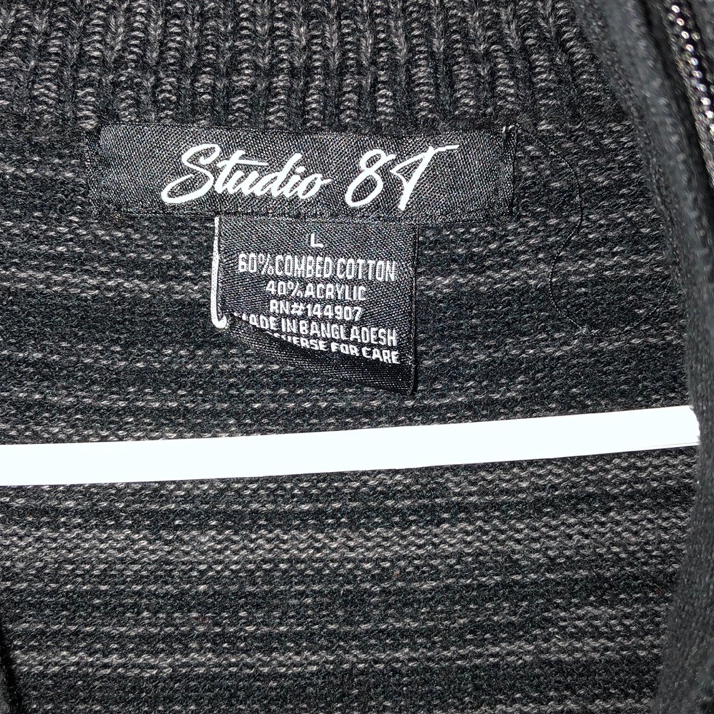 Studio 84 zip up sweater - Picture 3 of 3